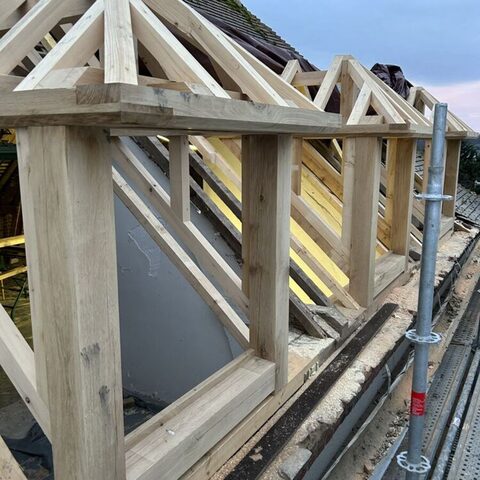 Charpente traditionnelle en bois massif — chantier Wood&C